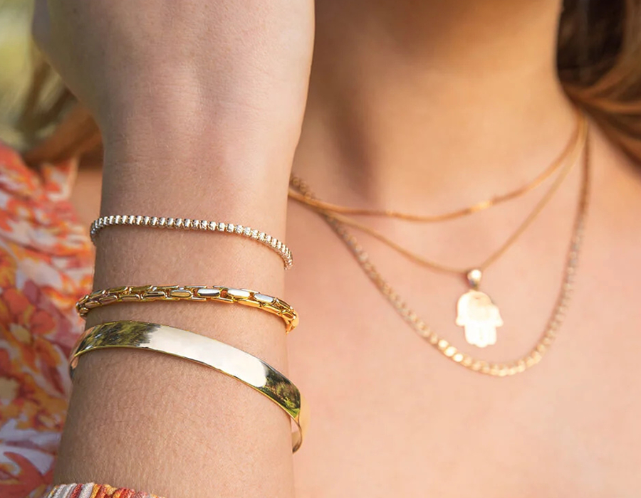 Choosing The Perfect Bracelet: Tips And Trends